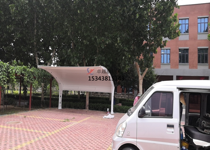 鄭州中原環(huán)保污泥廠(chǎng)膜結(jié)構(gòu)車(chē)棚